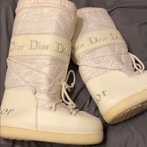 SOLD!!! Dior moonboots